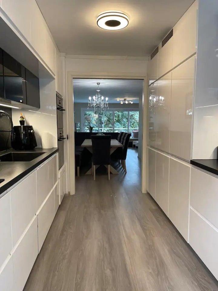 Privat Rom Med Dobbeltseng Sentralt Pa Grunerlokka Homestay Oslo